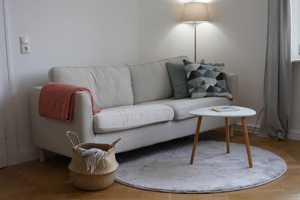 Schoene Ferienwohnung Mit Zwei Schlafzimmern เควดลินบวร์ก ภายนอก รูปภาพ