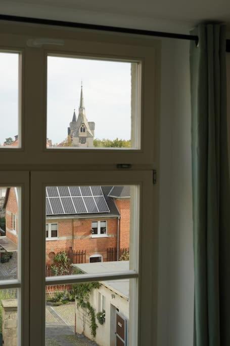 Schoene Ferienwohnung Mit Zwei Schlafzimmern เควดลินบวร์ก ภายนอก รูปภาพ